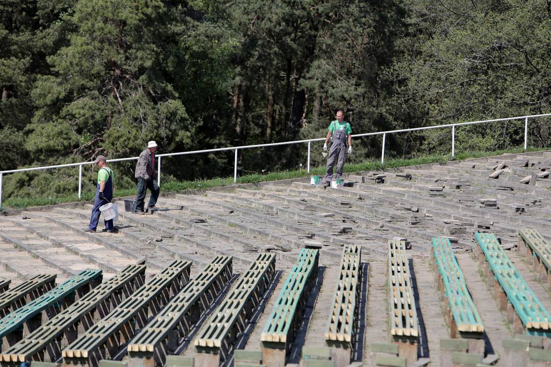 Remontuojama vasaros estrada
