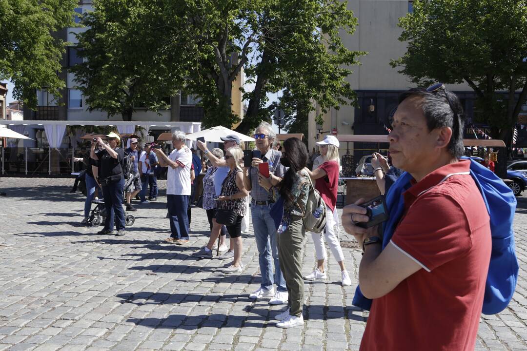 Žvejų rūmai mini 40-metį: gatvėmis keliavo šventinis konvojus