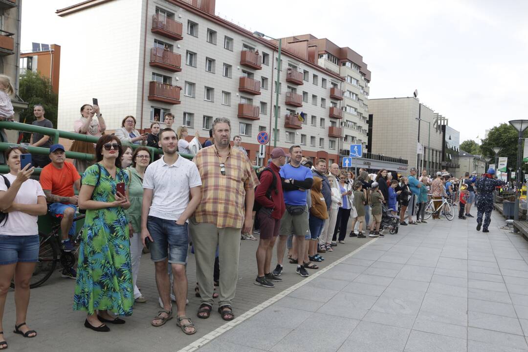 Atitarnavęs karo laivas „Sūduvis“ prišvartuotas Dangėje