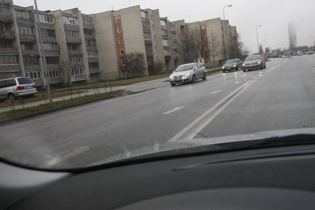 Dėl galimybės pasukti į kairę – sumaištis