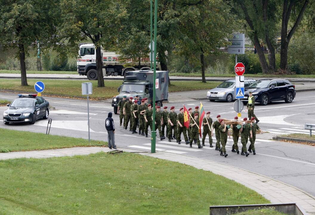 Nešdami kryžių kariai nužygiuos iš Klaipėdos į Kryžių kalną