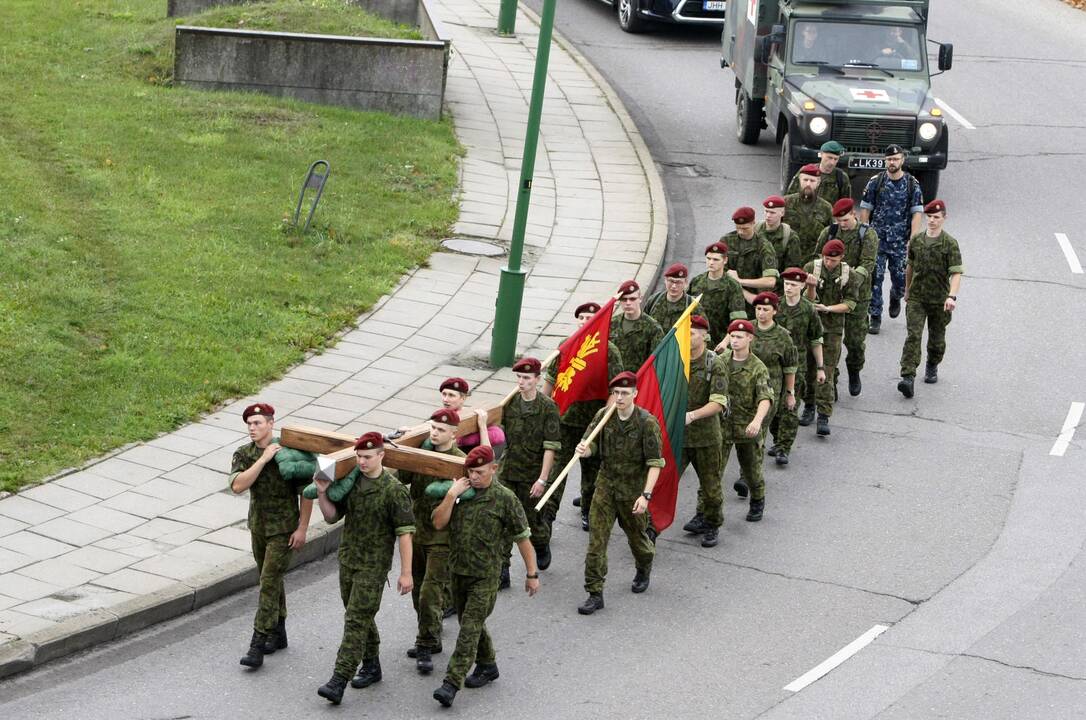 Nešdami kryžių kariai nužygiuos iš Klaipėdos į Kryžių kalną