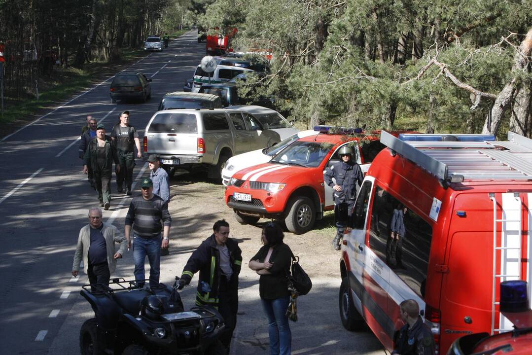 Kuršių nerijos gaisrą sutramdė gausios ugniagesių ir kariškių pajėgos