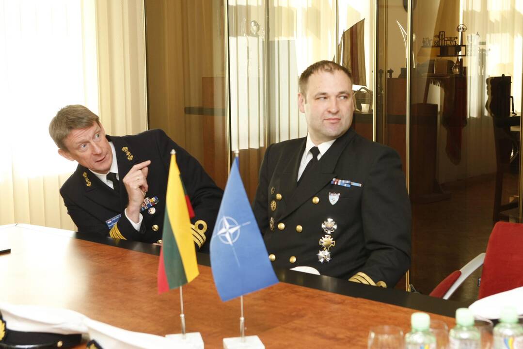 Pratybų "Baltic Fortress" karinių laivų vadai Klaipėdoje