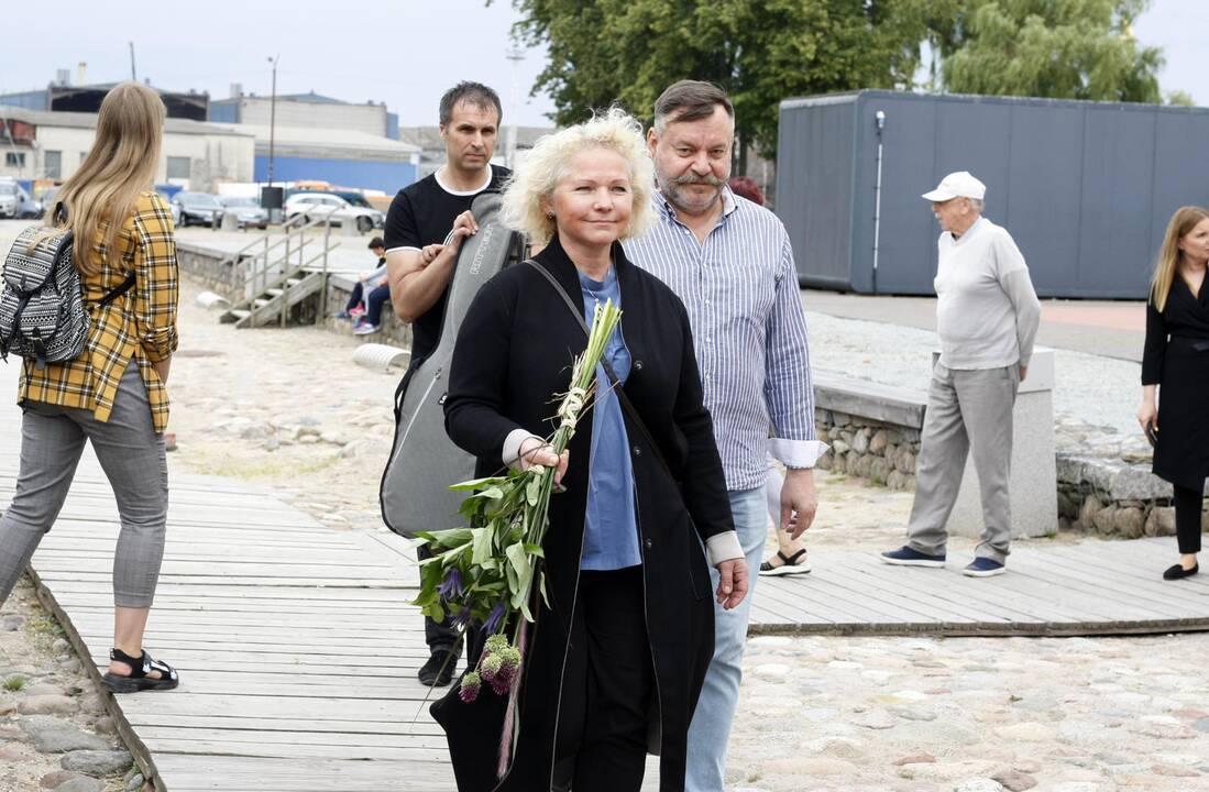Naujiems kultūros magistrams – regalijos