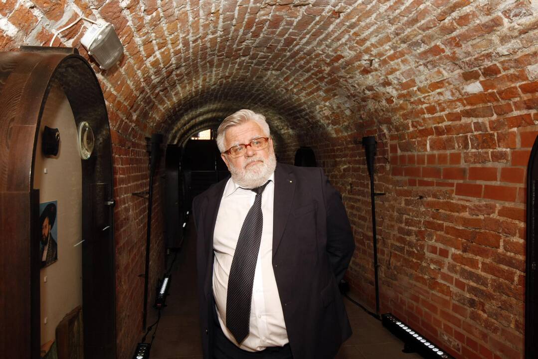 Naujiems kultūros magistrams – regalijos