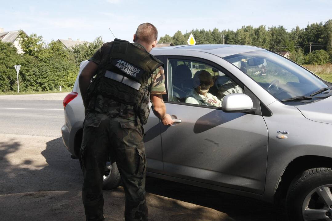 Tikrino, ar automobiliai neteršia aplinkos