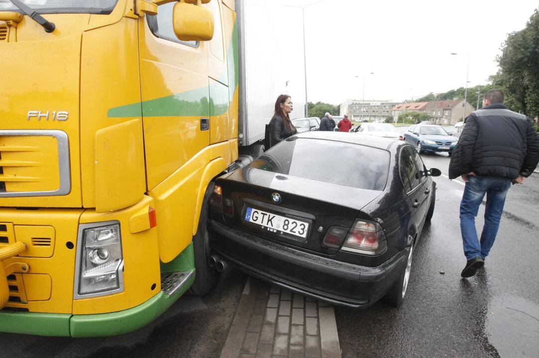 Avarija Naujojo Uosto gatvėje