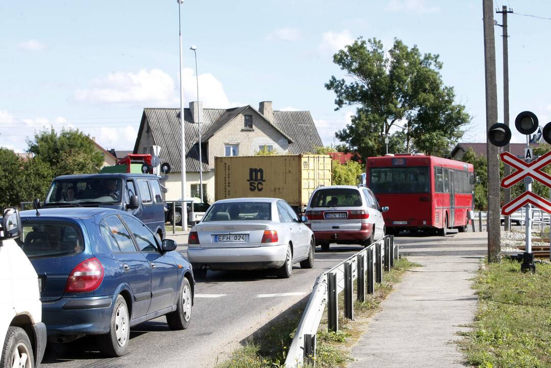 Gyventojų kantrybę bando vilkikai