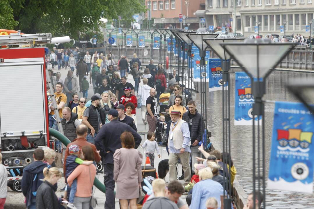 Laivų parade - pramogų vajus