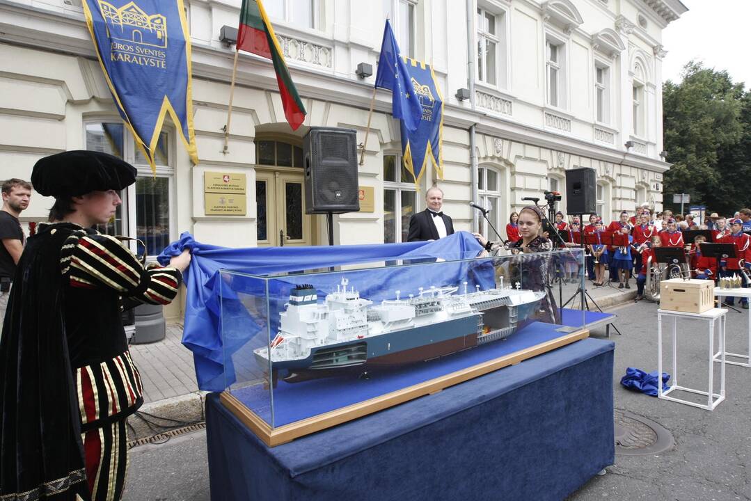 Jūros šventės vėliavos pakėlimo ceremonija