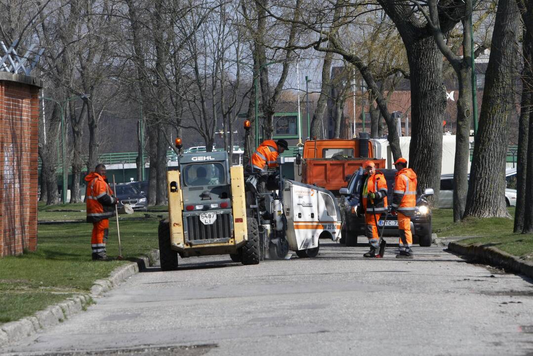 Klaipėdoje duobių remontas pradėtas anksčiau