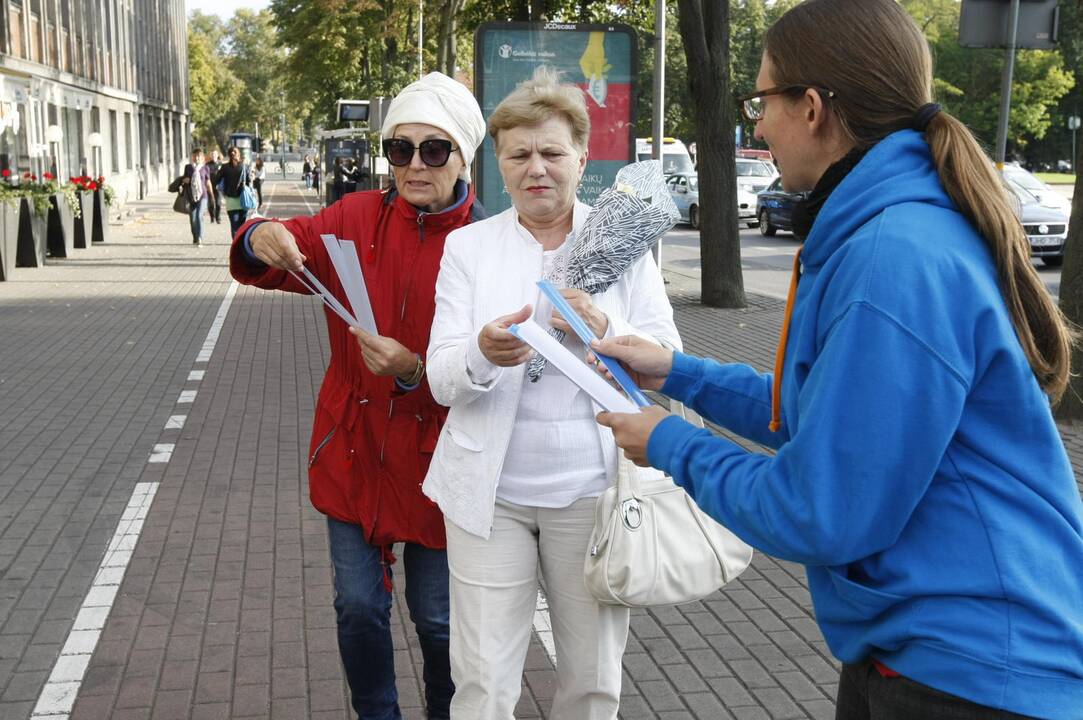 Atšvaitų dalinimas Klaipėdoje