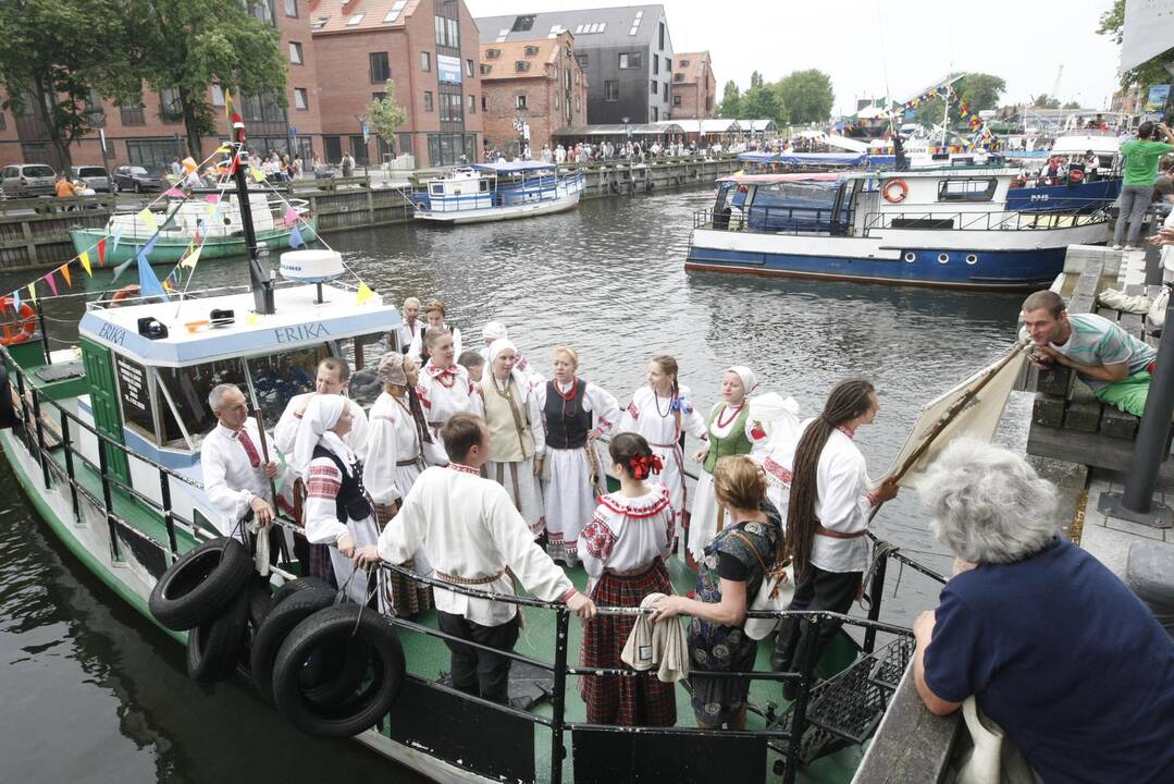 Tarptautinis folkloro festivalis "Parbėg laivelis 2016"