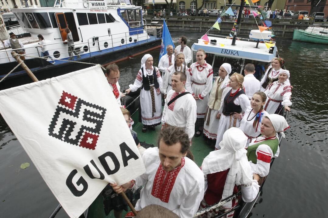 Tarptautinis folkloro festivalis "Parbėg laivelis 2016"