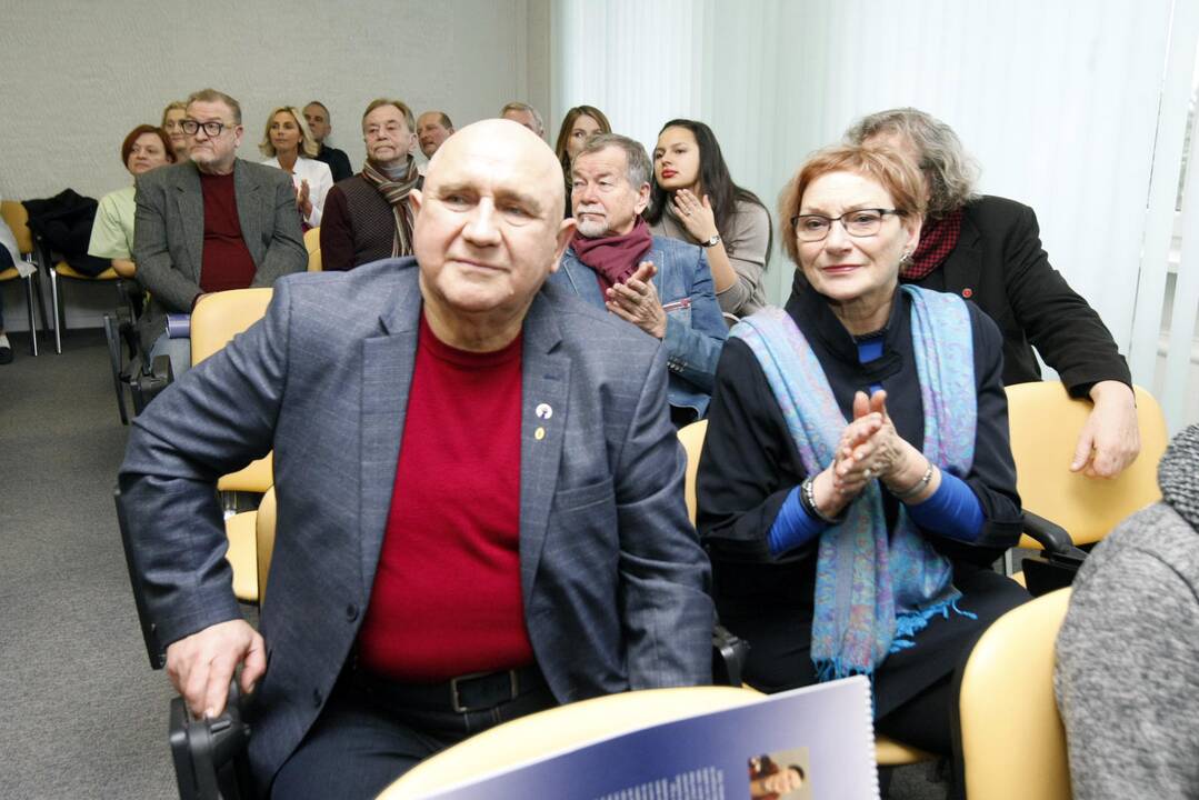Ligoninės galerija pasipildė naujais darbais