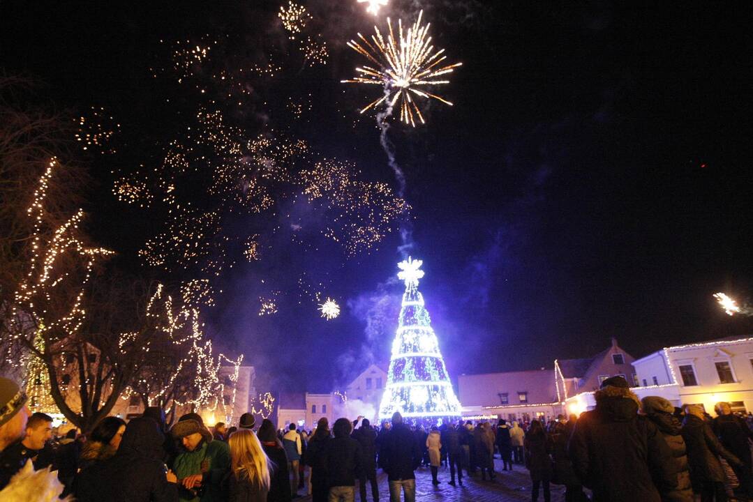 Klaipėdiečiai audringai pasitiko Ugninės Raudonosios Beždžionės metus