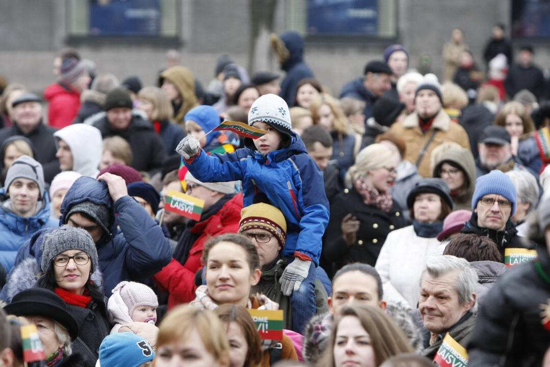 „Tautiška giesmė“ skambėjo įvairiomis kalbomis