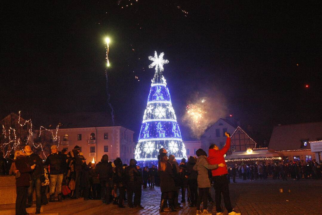 Klaipėdiečiai audringai pasitiko Ugninės Raudonosios Beždžionės metus