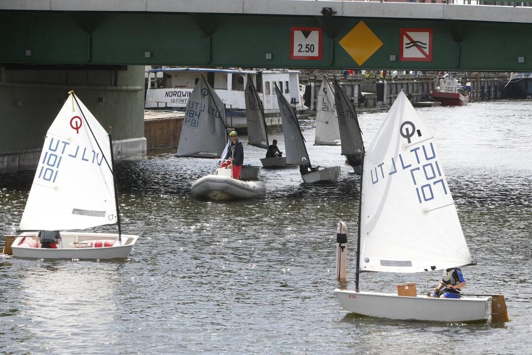 Džiazuojanti vaikų jachtų regata