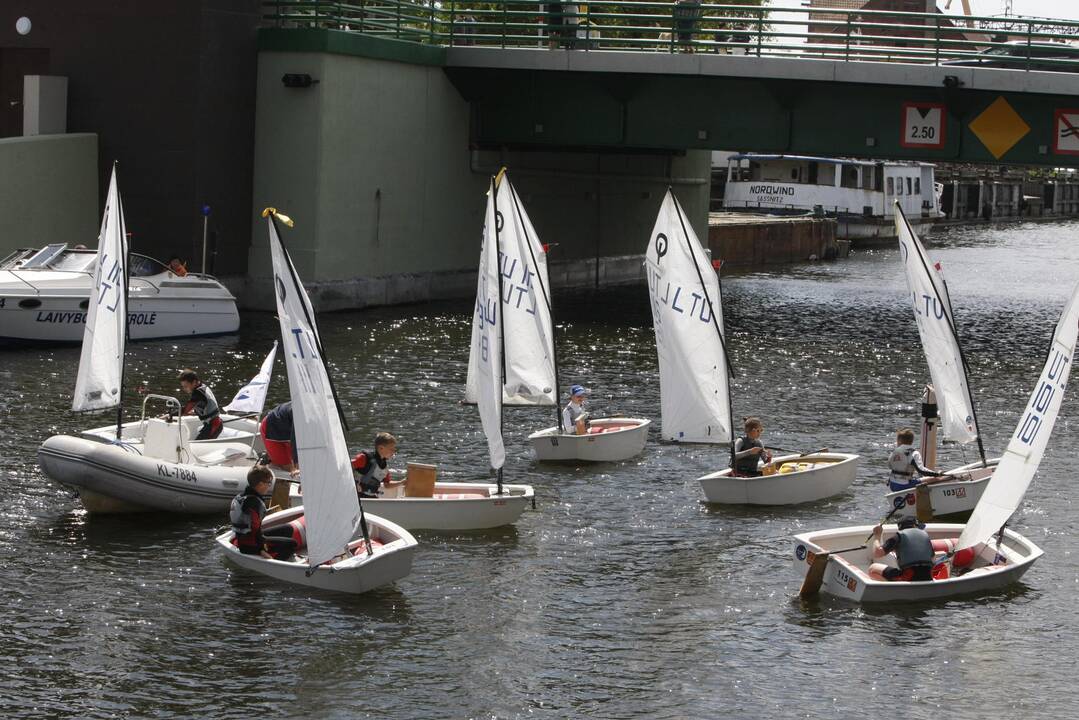 Džiazuojanti vaikų jachtų regata