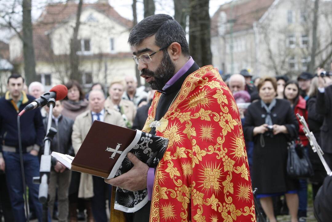 Armėnai genocidą įamžino paminklu