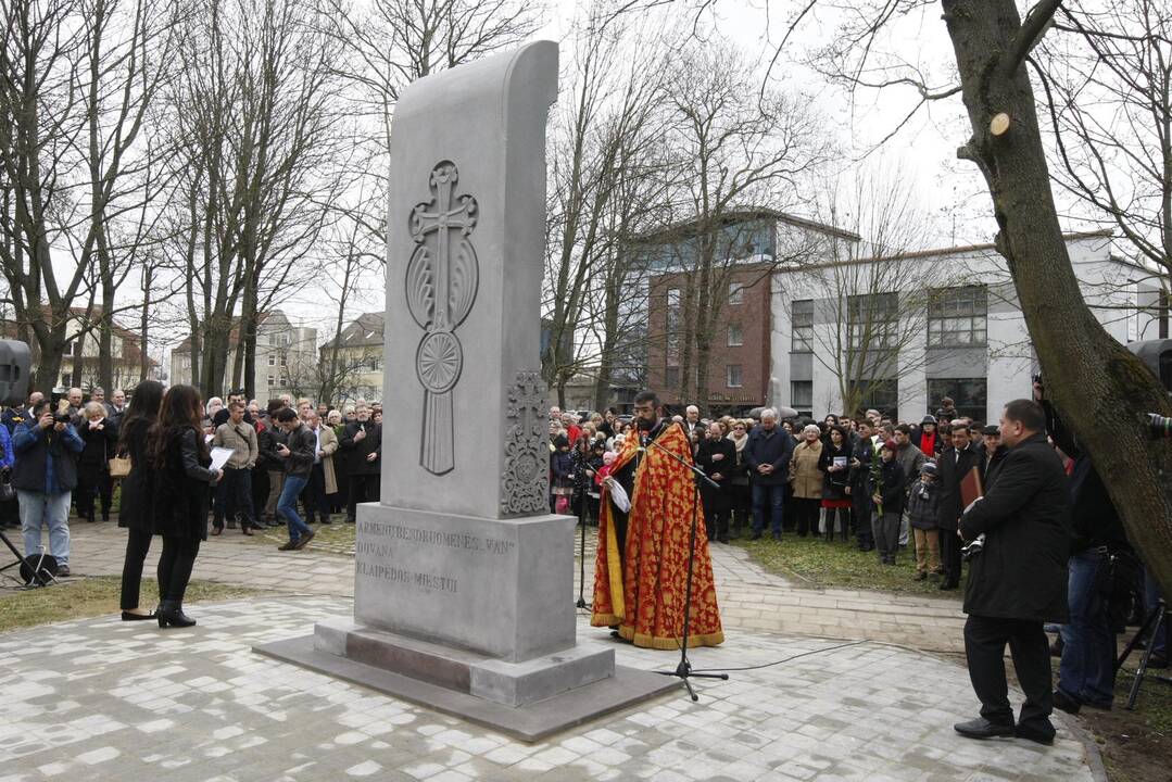 Armėnai genocidą įamžino paminklu