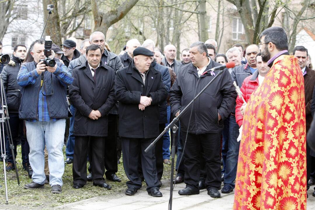 Armėnai genocidą įamžino paminklu