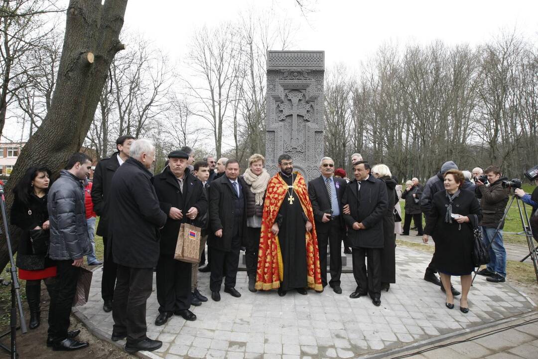 Armėnai genocidą įamžino paminklu