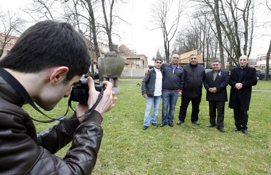 Armėnai genocidą įamžino paminklu