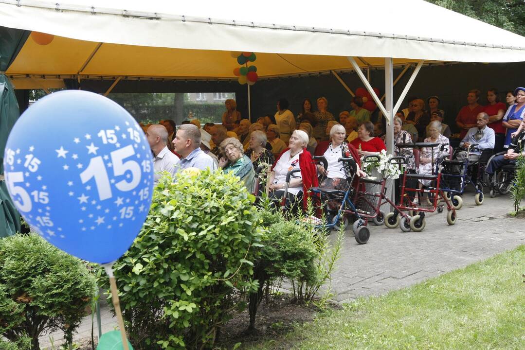 Senelių namuose – sukakties džiaugsmas