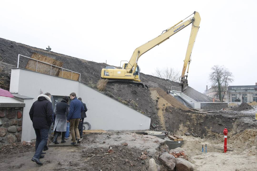 Baigiasi piliavietės rytinės kurtinos atstatymo darbai