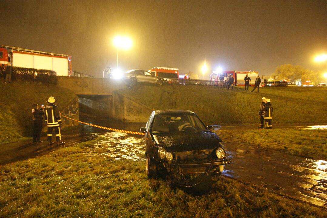 Į "gaudyklę" įvažiavo automoilis