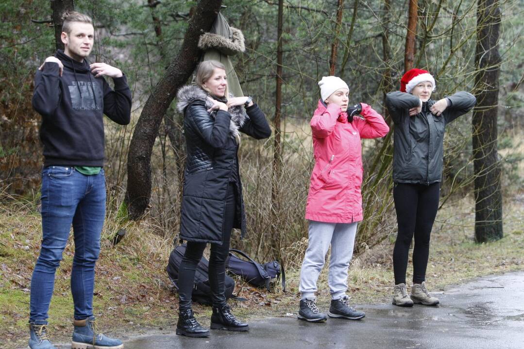 Klaipėdos sveikuoliai nėrė į žiemišką Baltiją