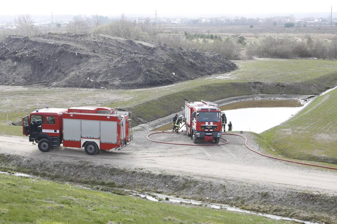 Klaipėdos rajone degė atliekos