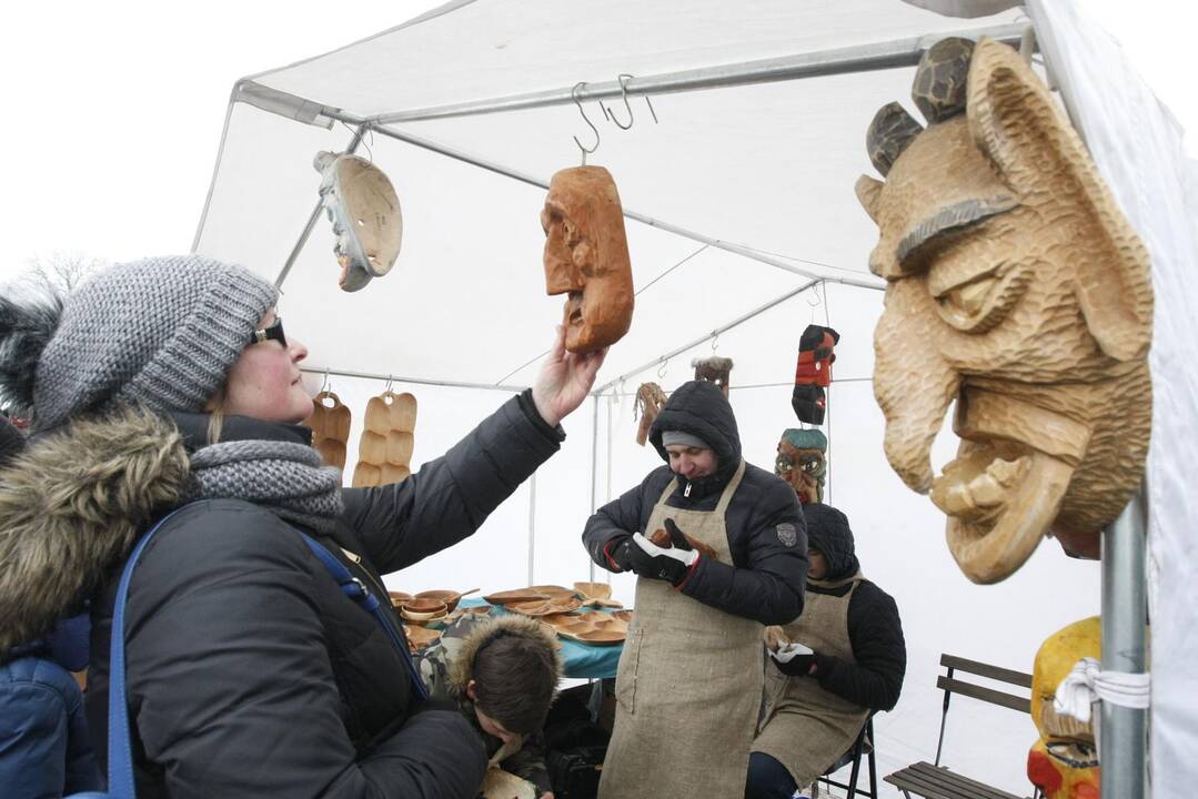 Klaipėdiečiai nenusižengė tradicijoms: per Užgavėnes išdykavo ir sudegino Morę