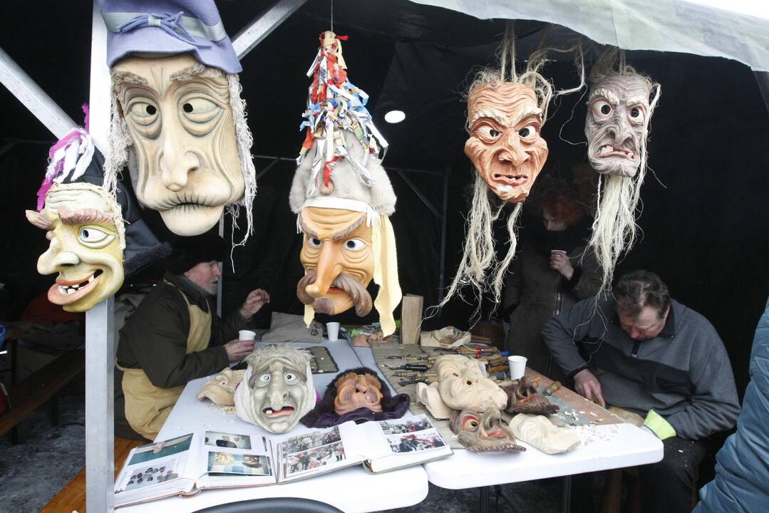 Klaipėdiečiai nenusižengė tradicijoms: per Užgavėnes išdykavo ir sudegino Morę