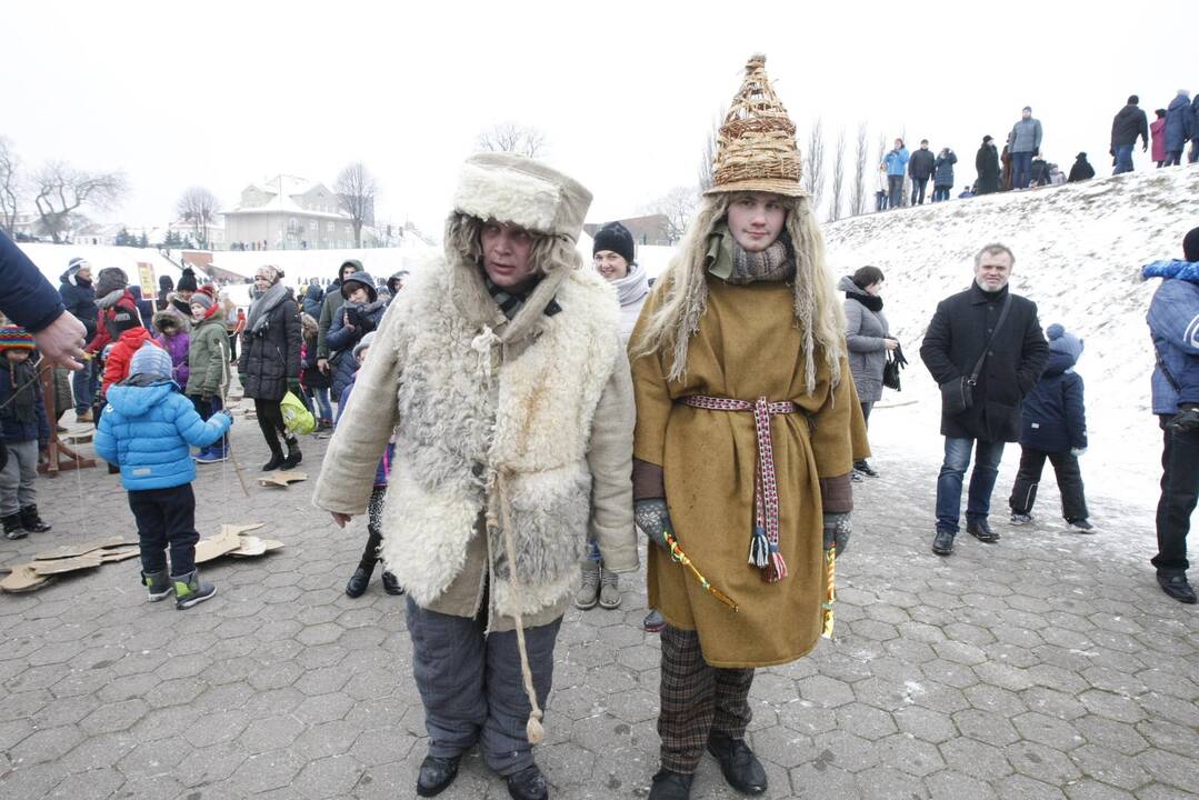 Klaipėdiečiai nenusižengė tradicijoms: per Užgavėnes išdykavo ir sudegino Morę