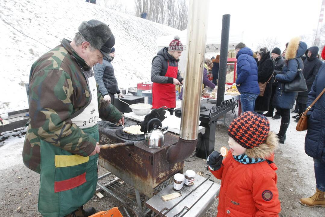 Klaipėdiečiai nenusižengė tradicijoms: per Užgavėnes išdykavo ir sudegino Morę
