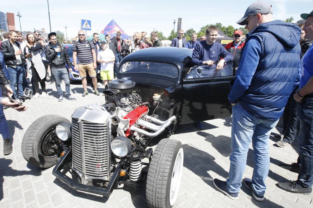 Automobilių paroda Klaipėdoje