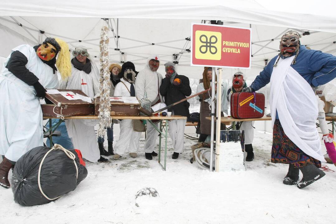 Klaipėdiečiai nenusižengė tradicijoms: per Užgavėnes išdykavo ir sudegino Morę