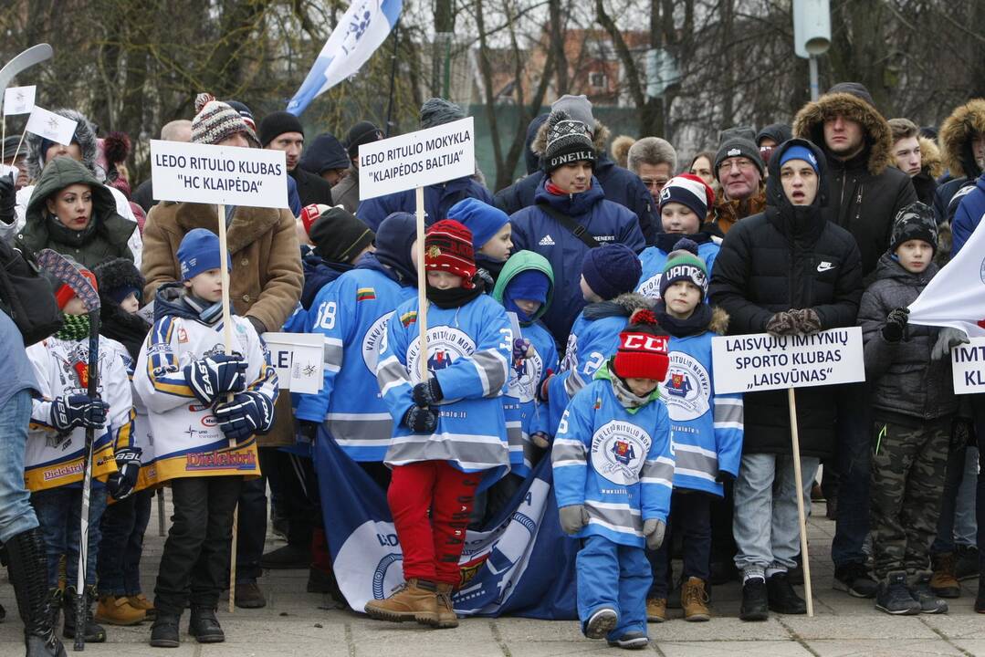Klaipėdoje suplevėsavo Europos sporto vėliava