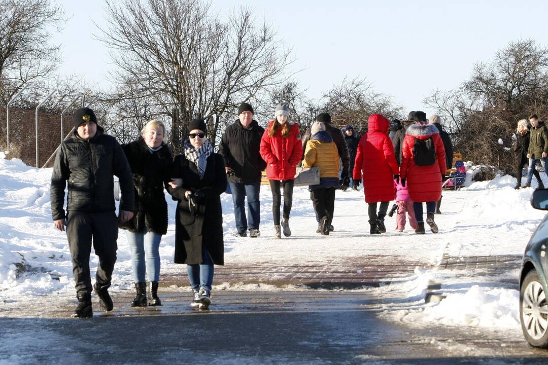 Klaipėdiečiai šeštadienį laiką leido prie jūros