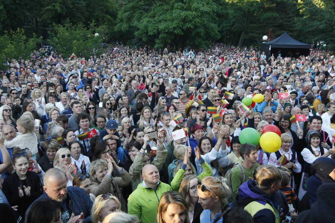 Klaipėdą drebino „Tautiška giesmė“