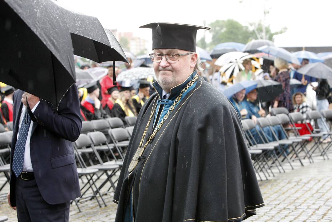 Diplomų įteikimas Klaipėdos universitete