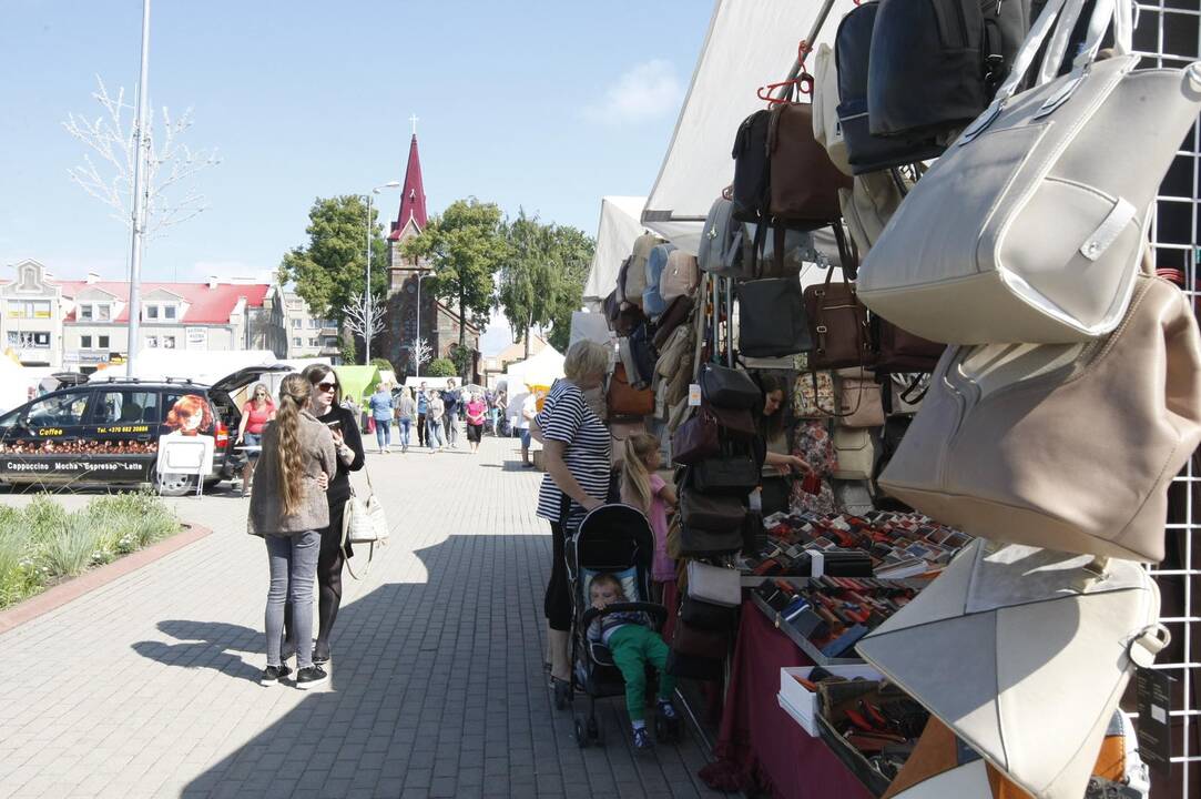 Kretingoje šurmuliuoja Kretingos miesto šventė, vyksta Šv.Antano atlaidai