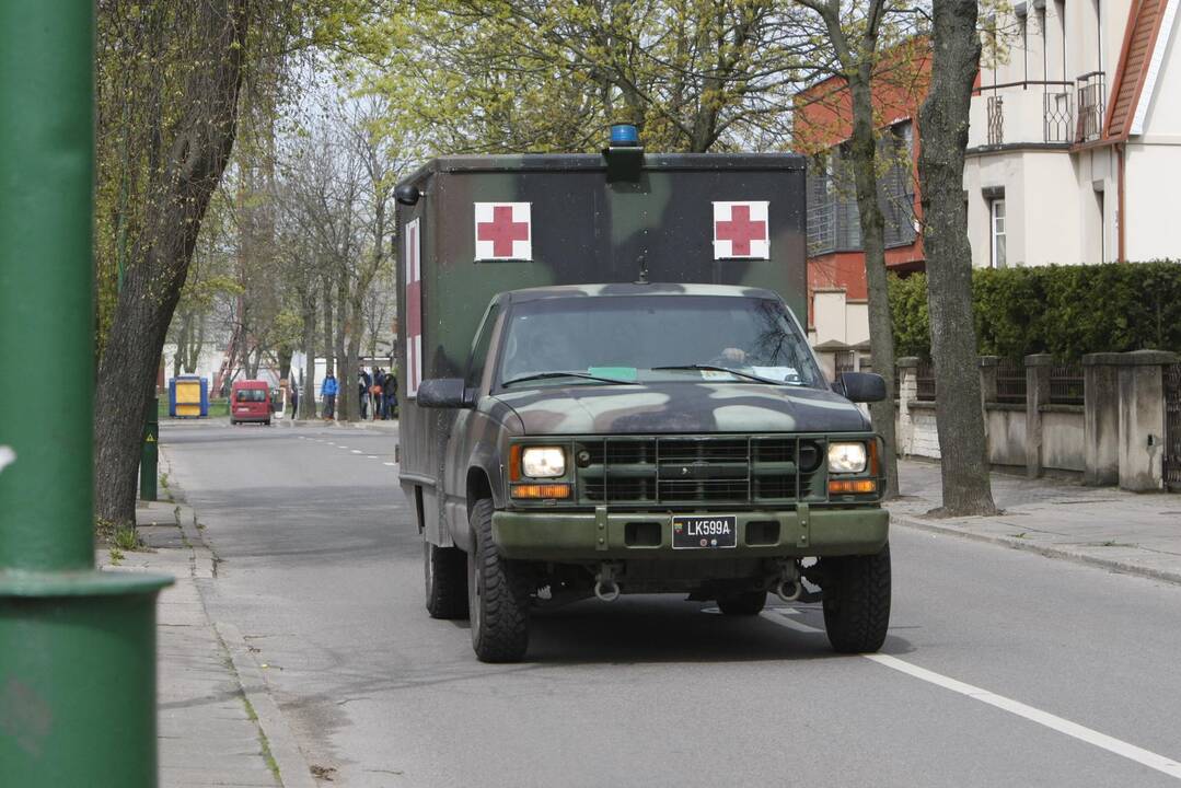 Uostamiestyje - karinės pajėgos