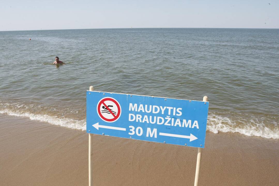 Pirmoje Melnragėje rasta senovinė valtis