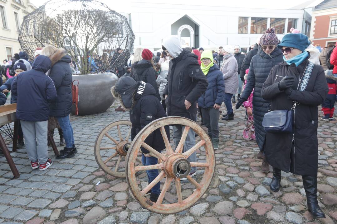 Užgavėnės uostamiestyje - klaipėdiečiai kvietė pavasarį