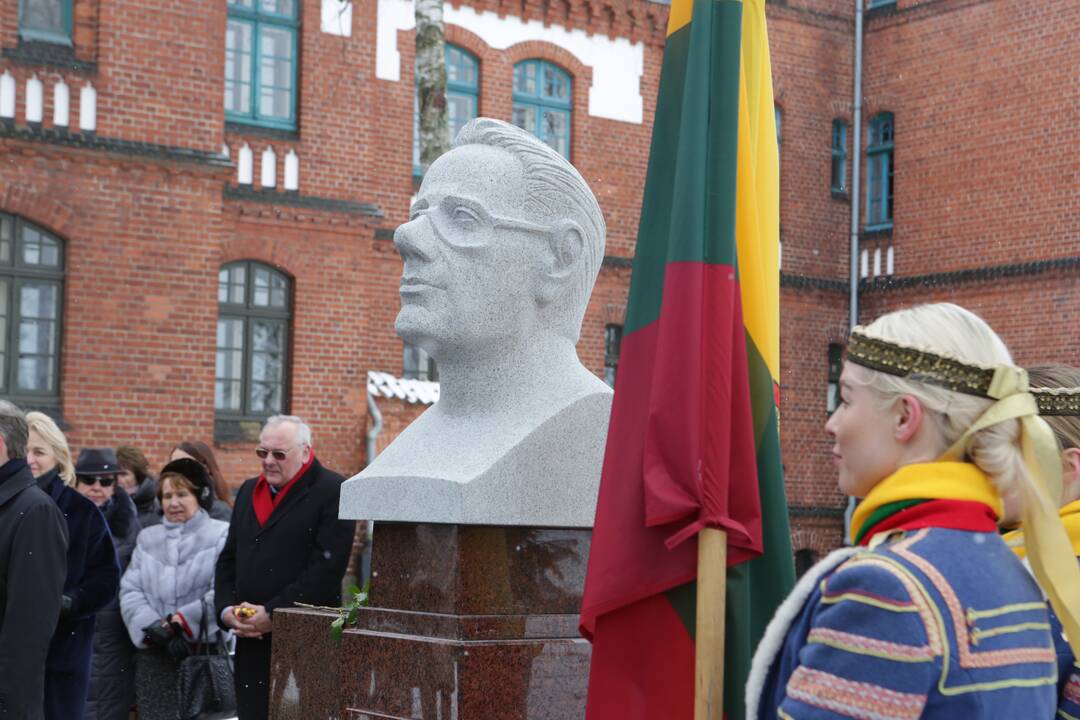  Alfonsui Žaliui biusto atidengimo ceremonija